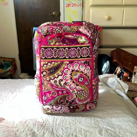 Vera Bradley | Bags | Vera Bradley Large Pinkbrngrn Paisley  display picture 2